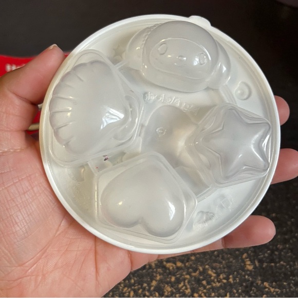 Hello Kitty Bundle - Picture 7 of 9